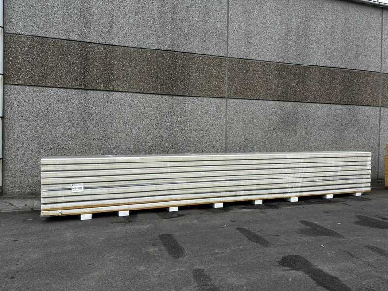 Sandwichpanelen 120 mm 9 lengtes 8000 mm  (NCS112403)